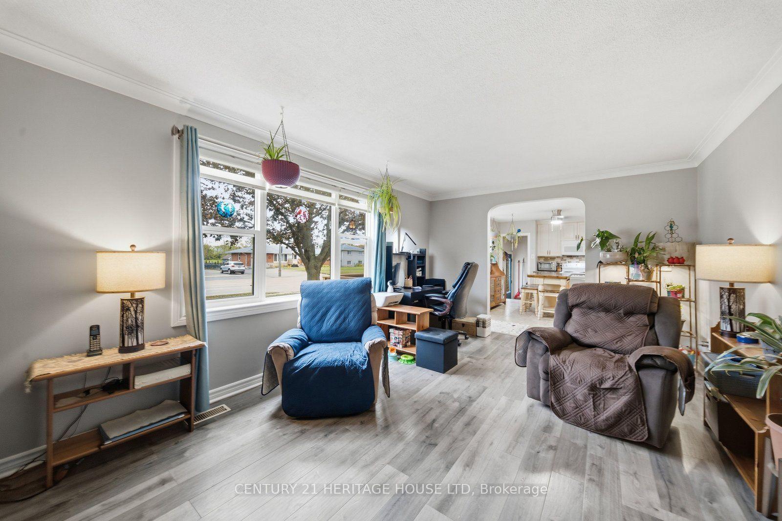 Photo 12 of 83 Fairview Drive, Brantford, Fairview/Greenbrier — HOMEH