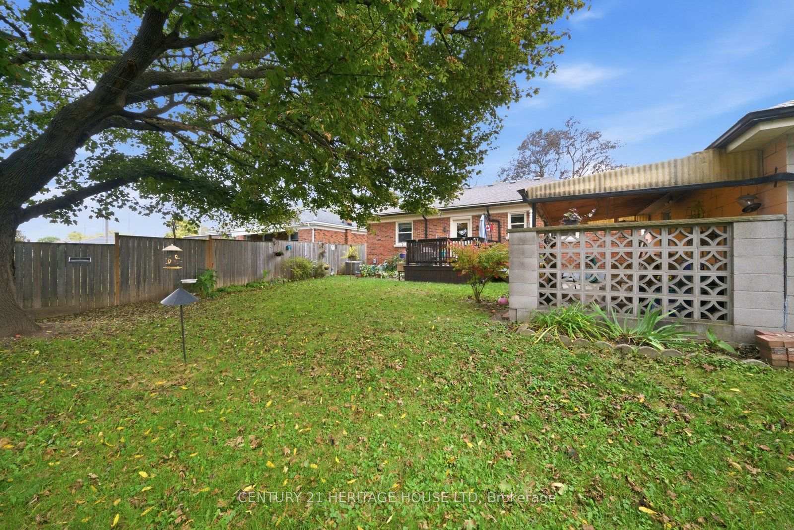Photo 27 of 83 Fairview Drive, Brantford, Fairview/Greenbrier — HOMEH