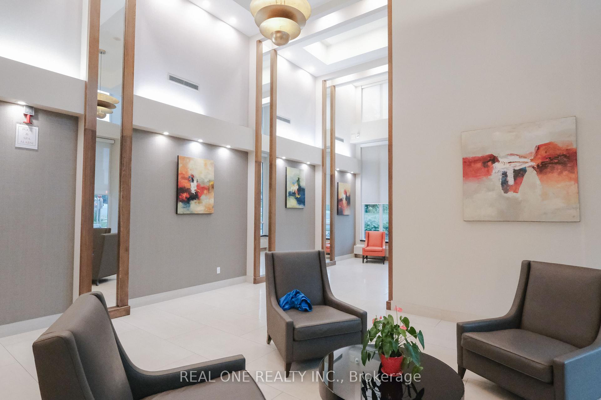 Photo 3 of Unit 1608, 3525 Kariya Drive, Mississauga, City Centre — HOMEH