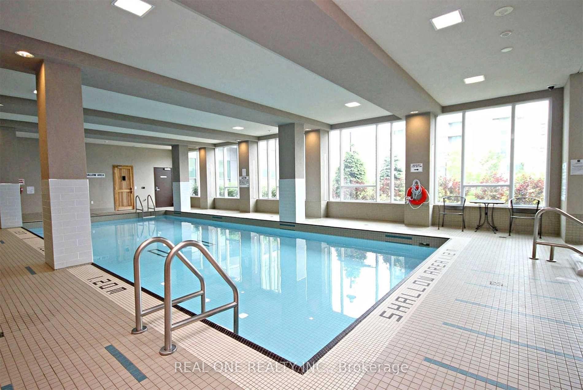 Photo 4 of Unit 1608, 3525 Kariya Drive, Mississauga, City Centre — HOMEH