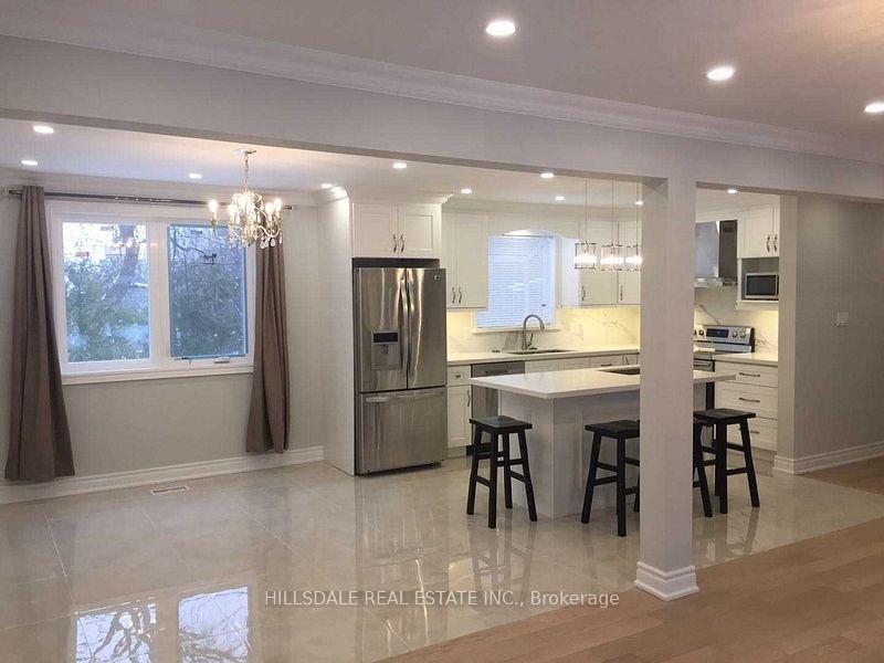Photo 3 of 49 Walkerton Drive, Markham, Bullock — HOMEH