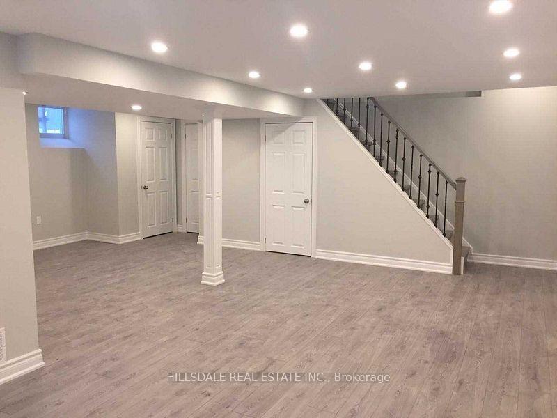 Photo 5 of 49 Walkerton Drive, Markham, Bullock — HOMEH