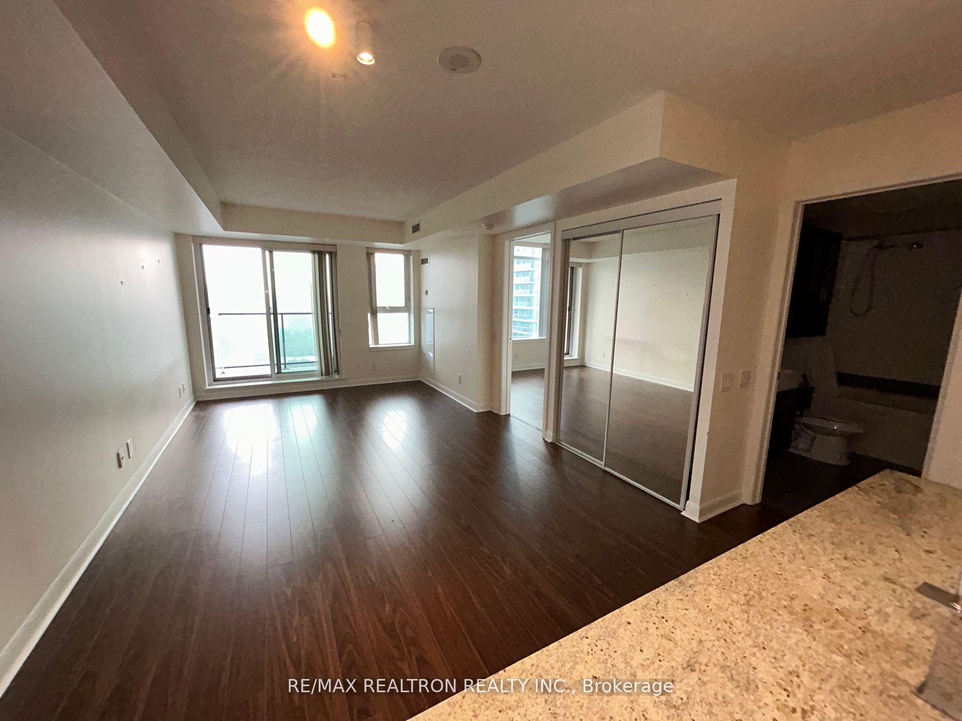 Photo of Unit 1709, 190 Borough Drive