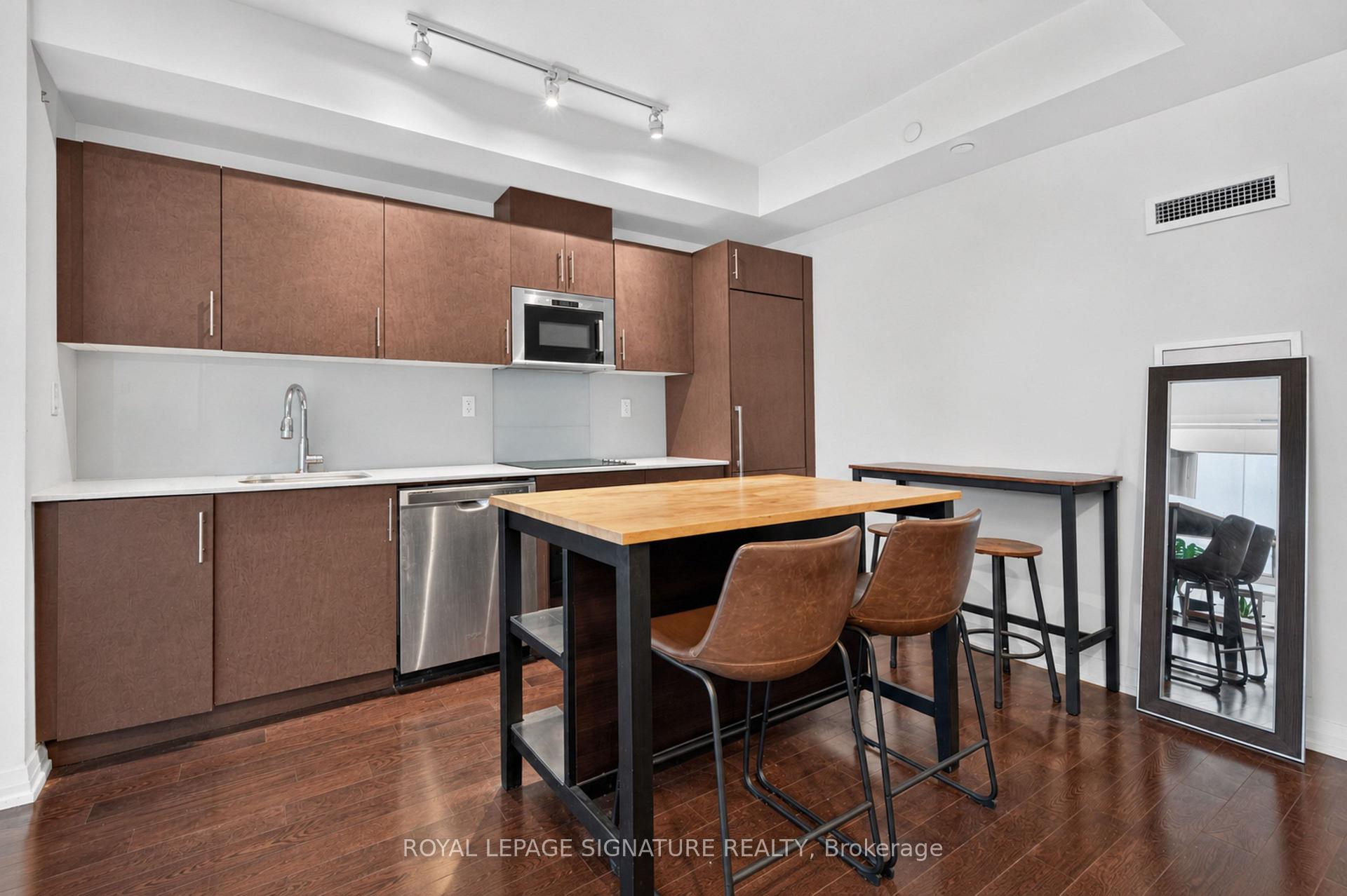 Photo 6 of 460 Adelaide Street E, Toronto, Moss Park — HOMEH