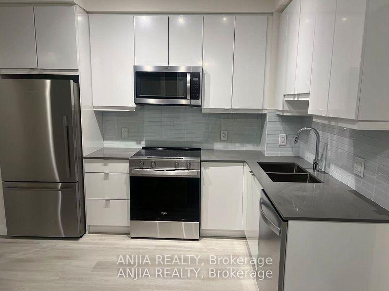 Photo 4 of Unit 430, 3270 Sheppard Avenue E, Scarborough, Tam O'Shanter-Sullivan — HOMEH