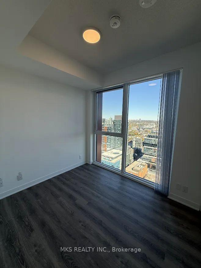 Photo 6 of Unit 3906, 180 Front Street E, Toronto, Moss Park — HOMEH