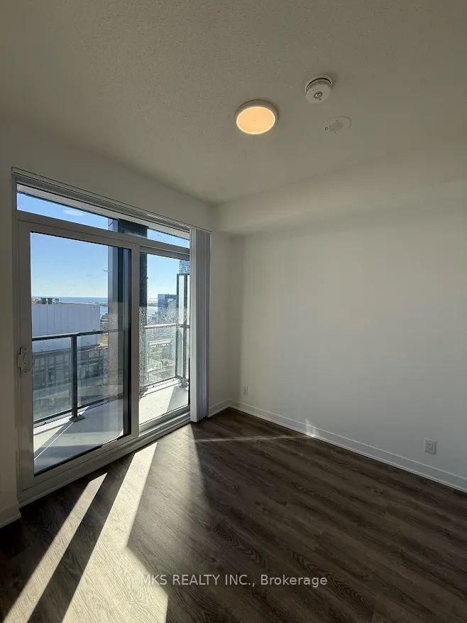 Photo 8 of Unit 3906, 180 Front Street E, Toronto, Moss Park — HOMEH