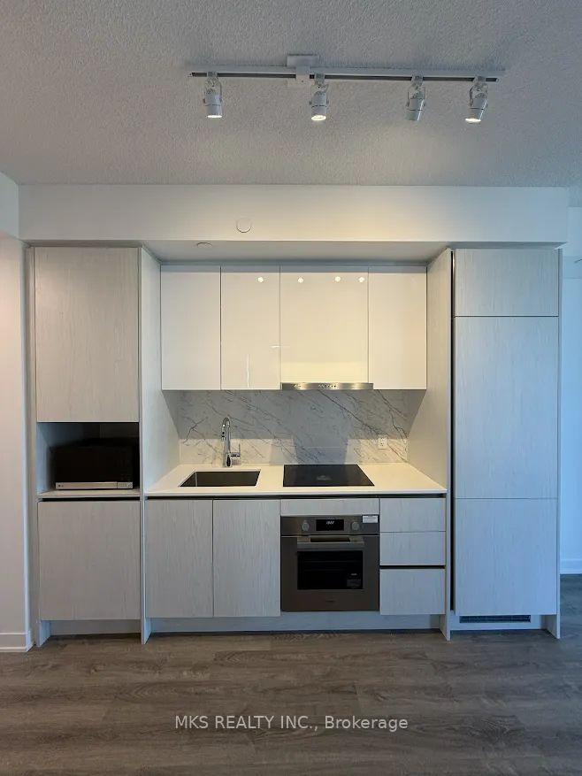 Photo 2 of Unit 3003, 180 Front Street E, Toronto, Moss Park — HOMEH
