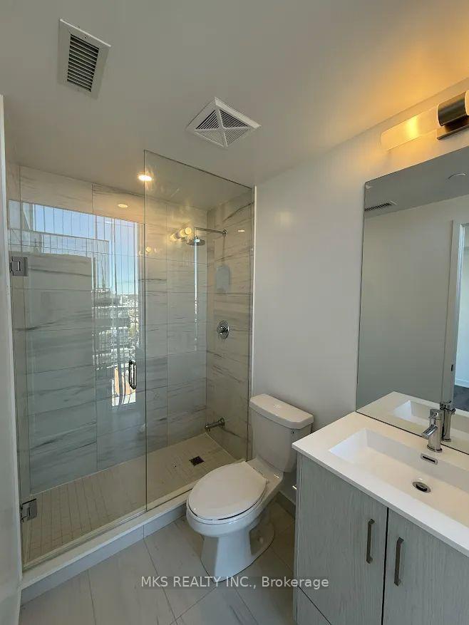 Photo 3 of Unit 3003, 180 Front Street E, Toronto, Moss Park — HOMEH