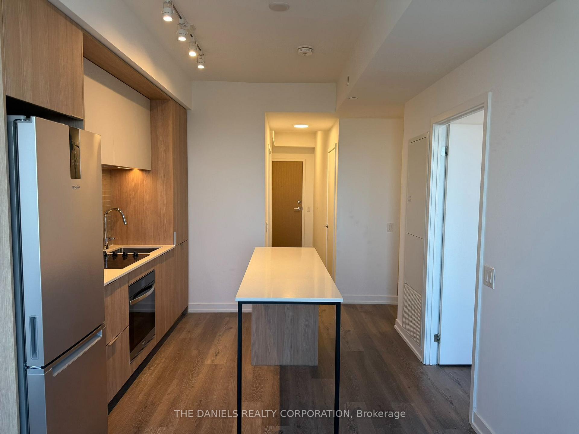 Photo 7 of Unit 4601, 395 Square One Drive, Mississauga, City Centre — HOMEH