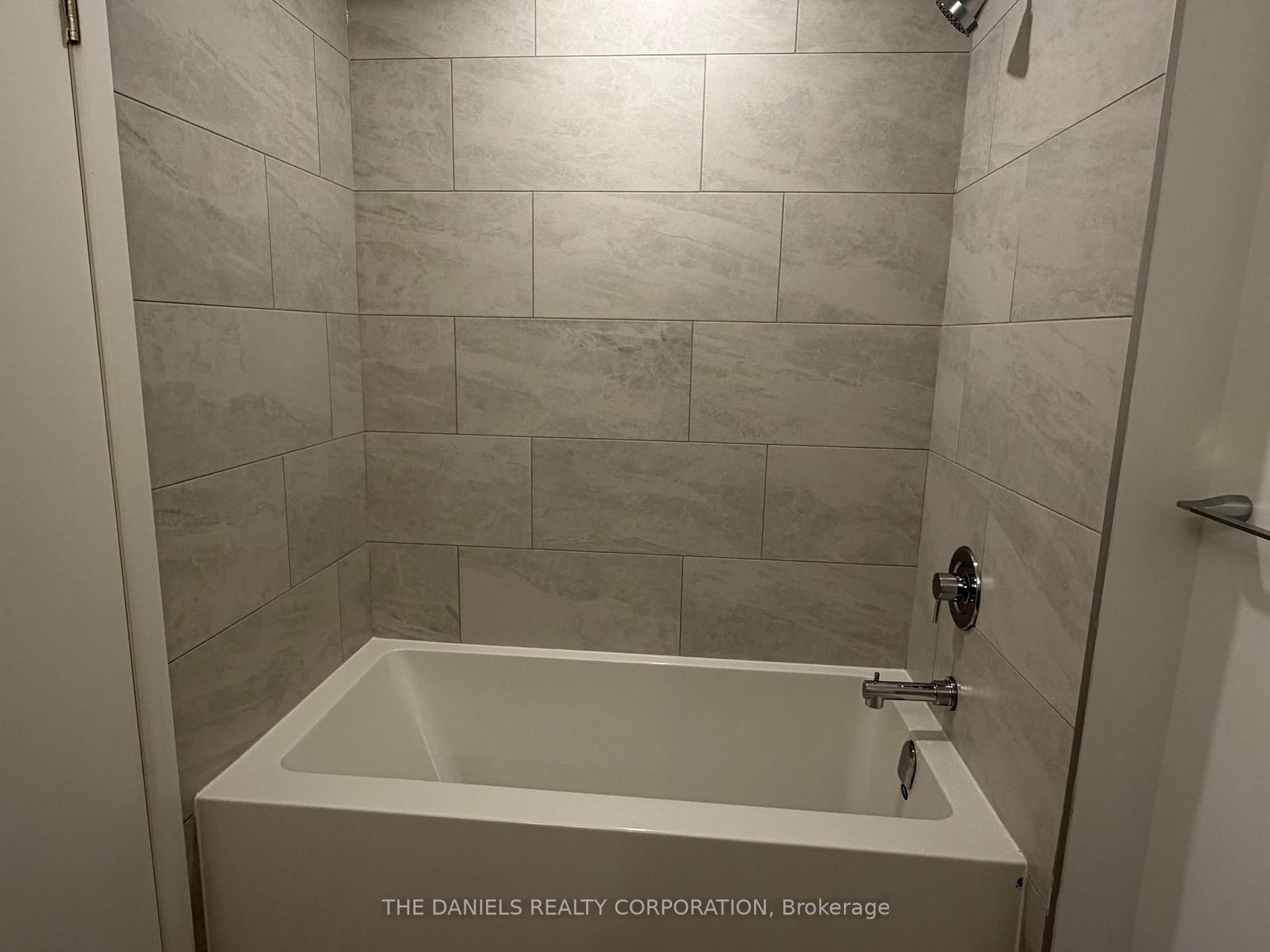 Photo 11 of Unit 4601, 395 Square One Drive, Mississauga, City Centre — HOMEH