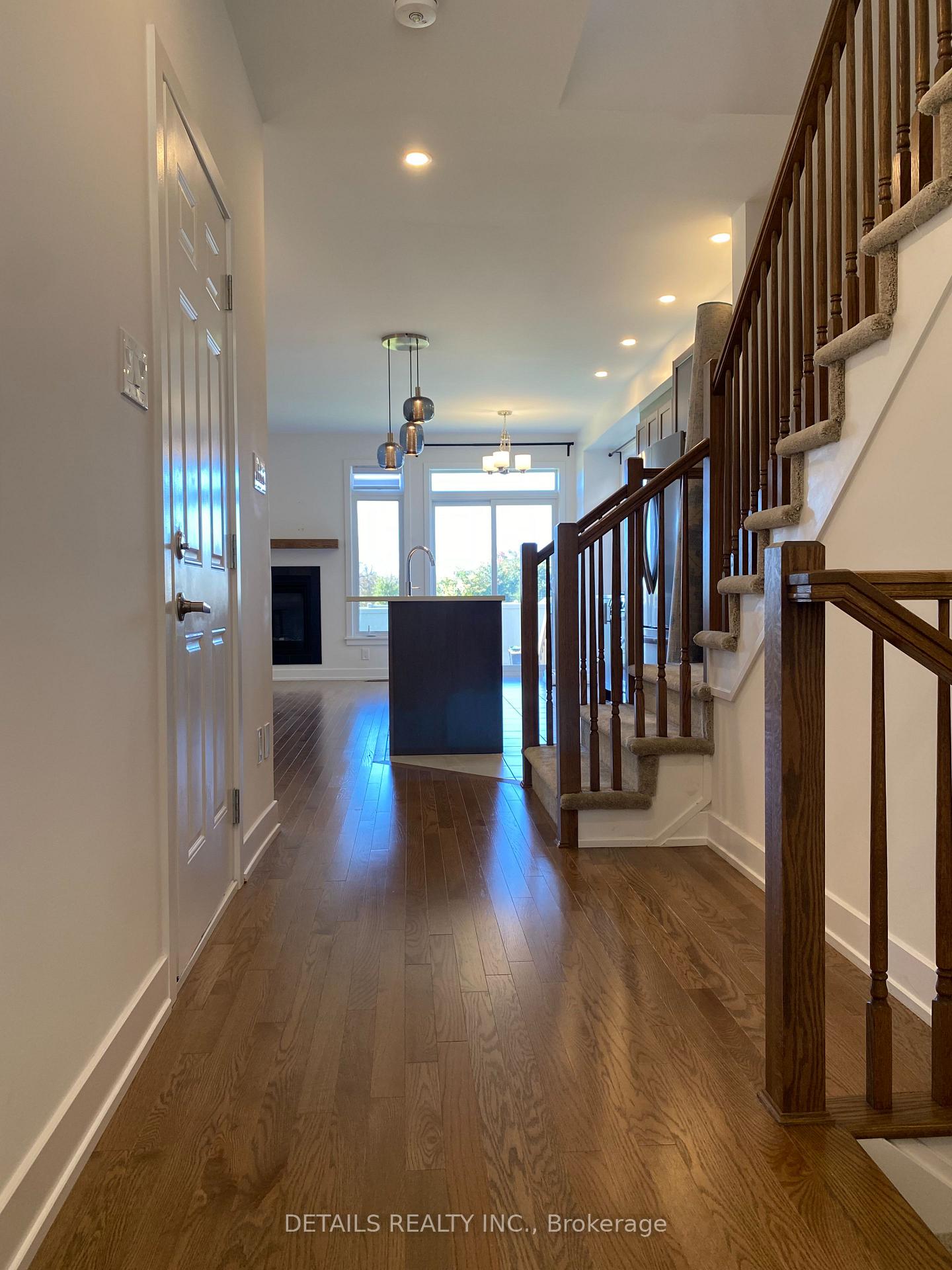 Photo 2 of 56 Robusta Lane, Ottawa, Barrhaven - Heritage Park — HOMEH