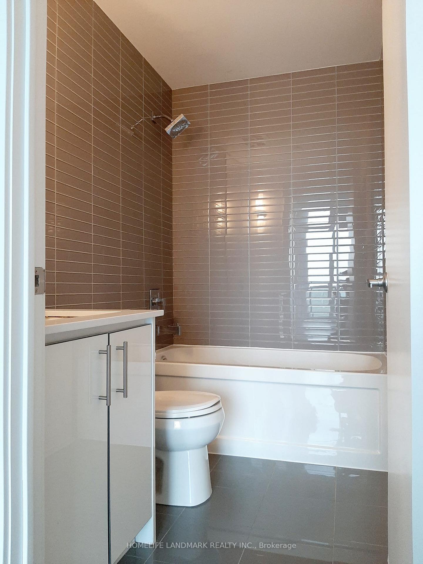 Photo 11 of Unit 1011, 75 The Donway, North York, Banbury-Don Mills — HOMEH