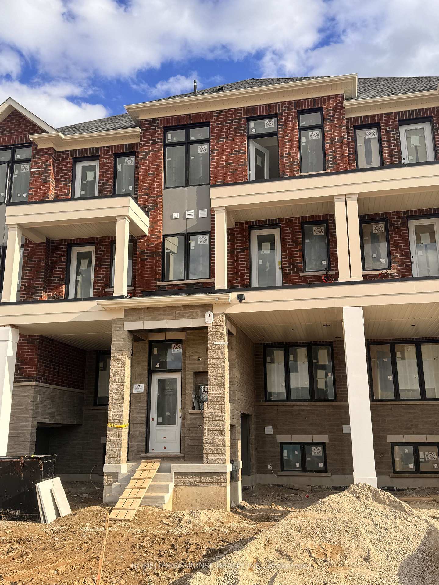 Photo 5 of 74 Basement-Fieldfare Rd, Brampton, Northwest Brampton — HOMEH