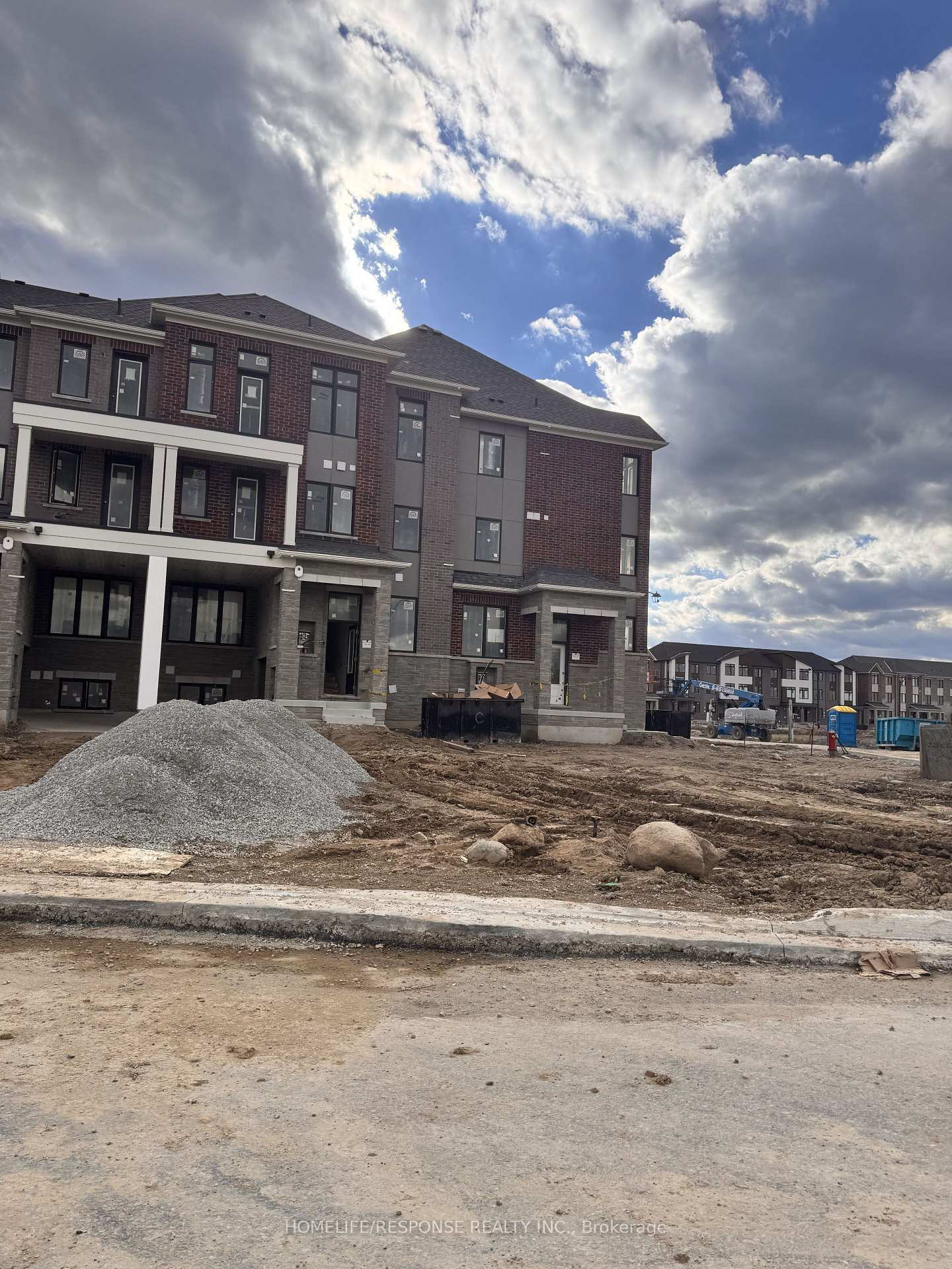 Photo 14 of 74 Basement-Fieldfare Rd, Brampton, Northwest Brampton — HOMEH