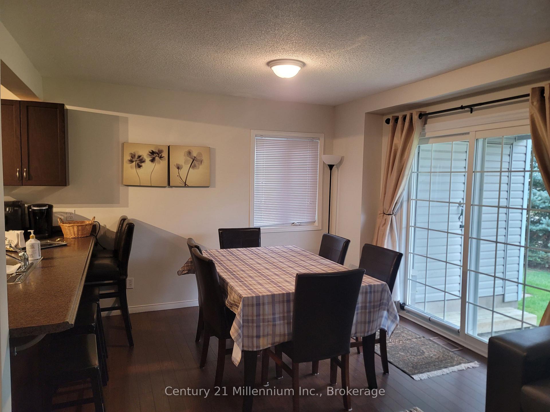 Photo 8 of Unit 1, 146 Settlers Way, Blue Mountains — HOMEH