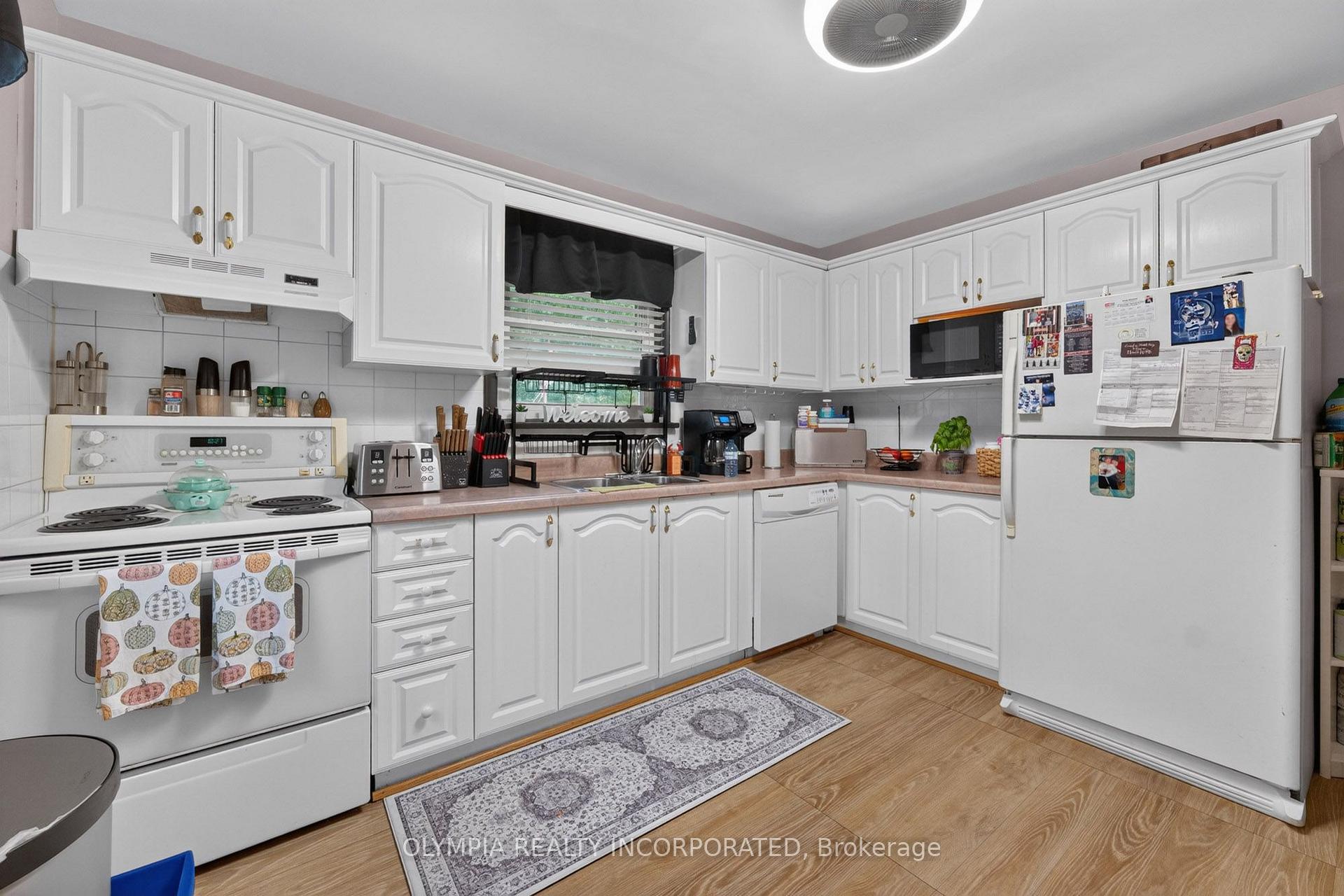 Photo 8 of 3180 Sinnicks Avenue W, Niagara Falls, Church's Lane — HOMEH