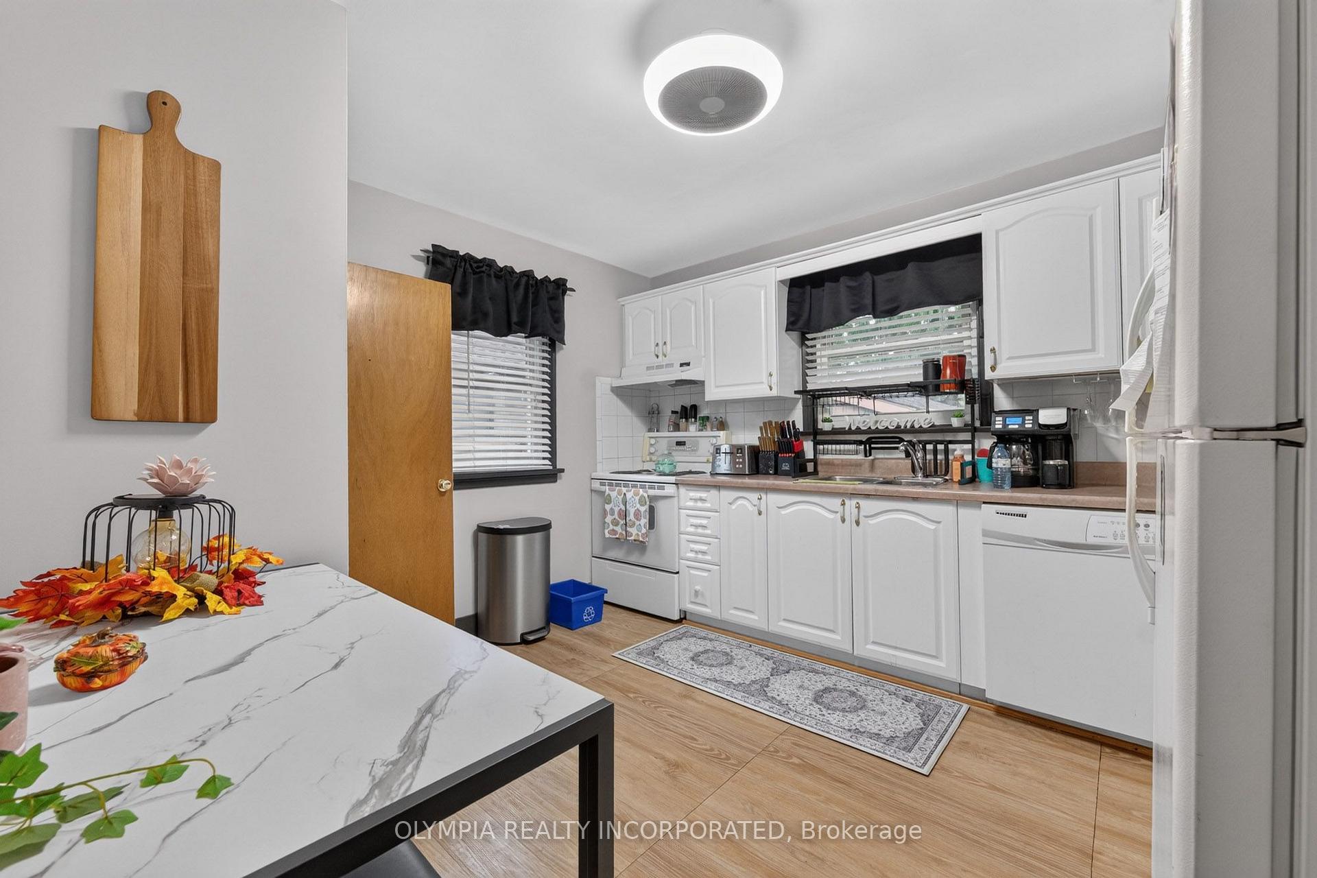 Photo 9 of 3180 Sinnicks Avenue W, Niagara Falls, Church's Lane — HOMEH