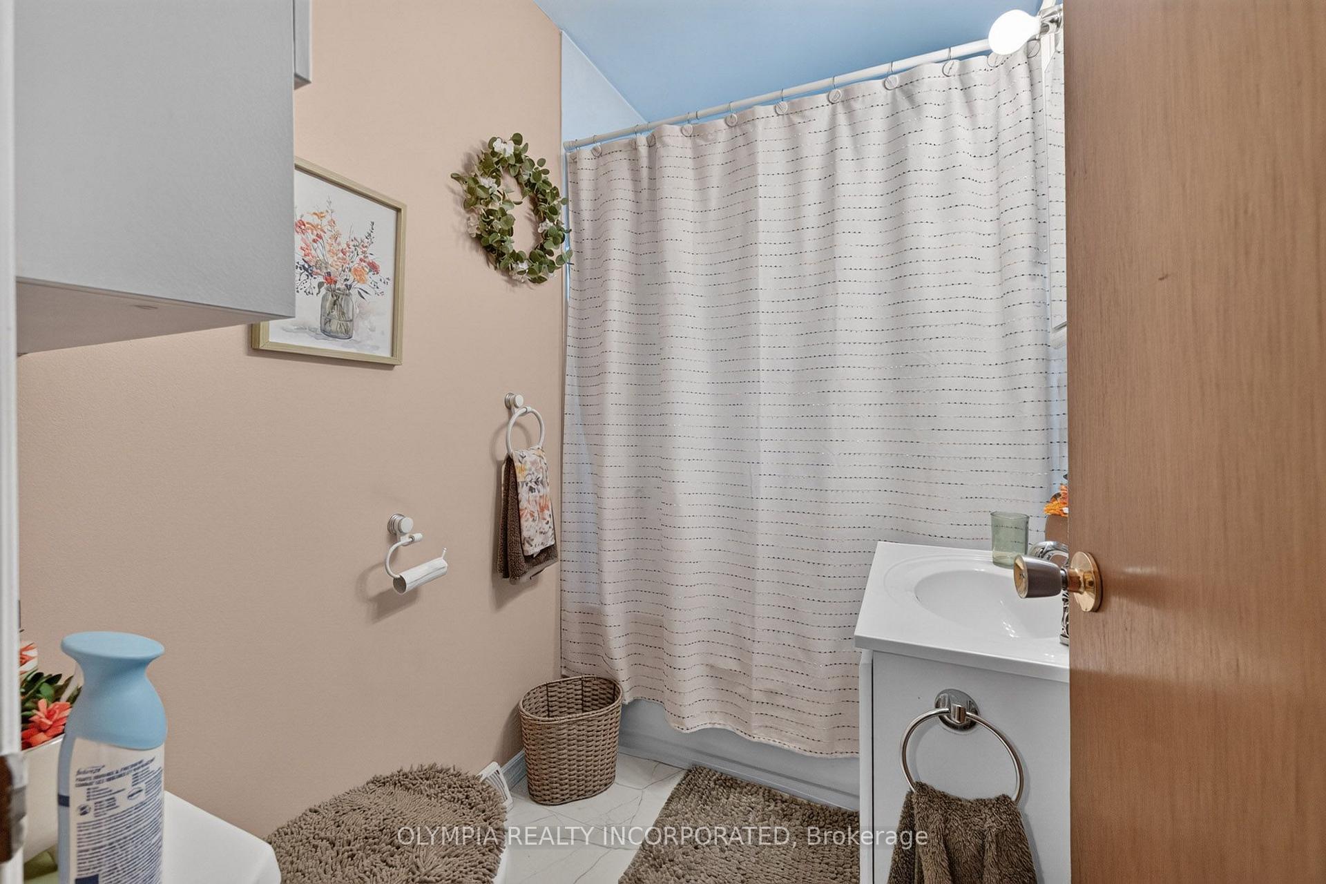 Photo 14 of 3180 Sinnicks Avenue W, Niagara Falls, Church's Lane — HOMEH