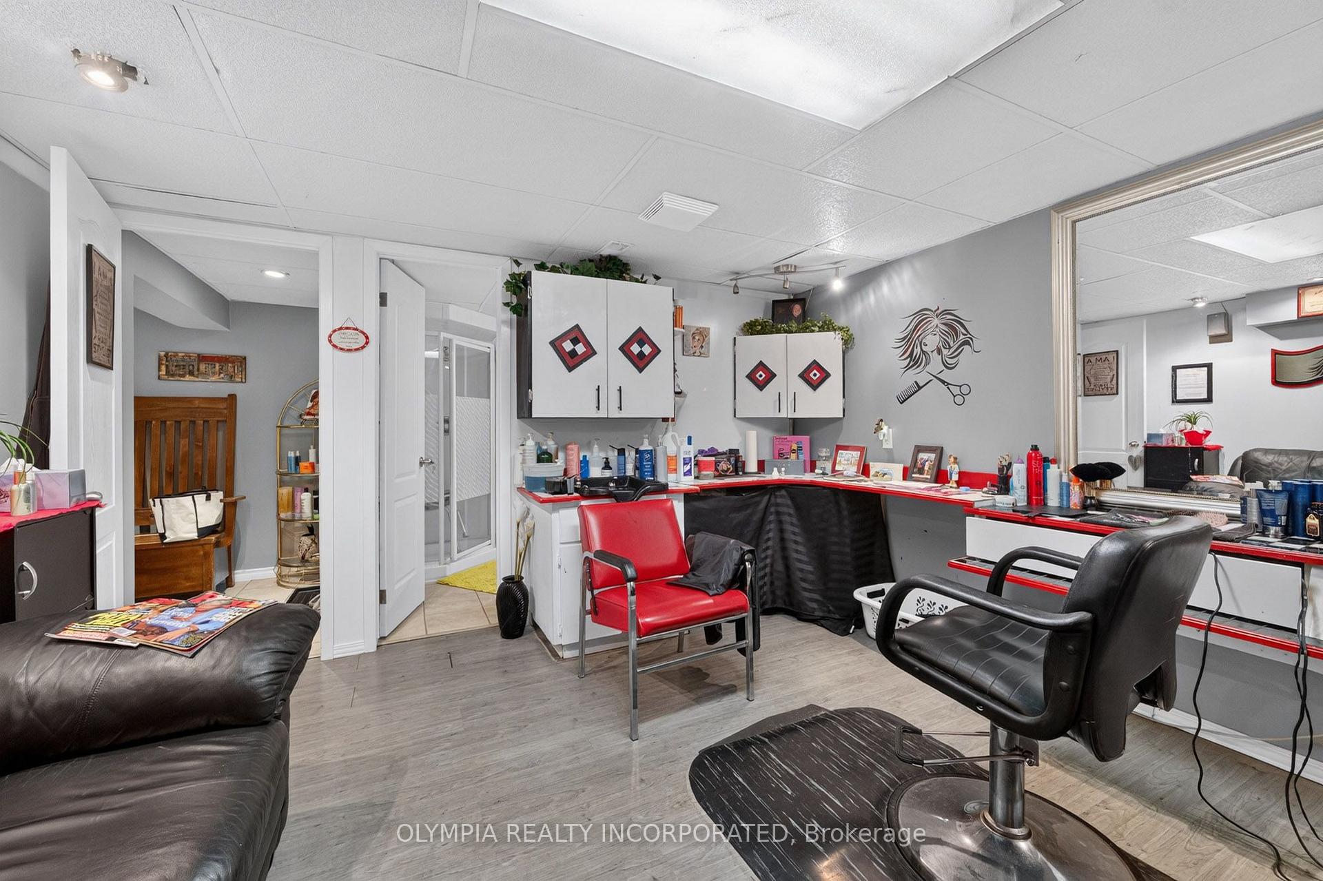 Photo 15 of 3180 Sinnicks Avenue W, Niagara Falls, Church's Lane — HOMEH