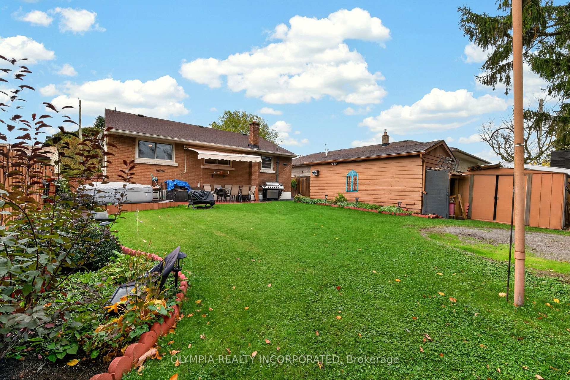Photo 27 of 3180 Sinnicks Avenue W, Niagara Falls, Church's Lane — HOMEH