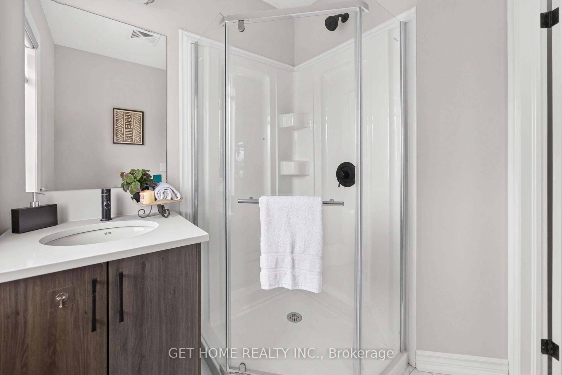 Photo 28 of Unit 3, 235 Chapel Hill Drive, Kitchener, Doon South — HOMEH