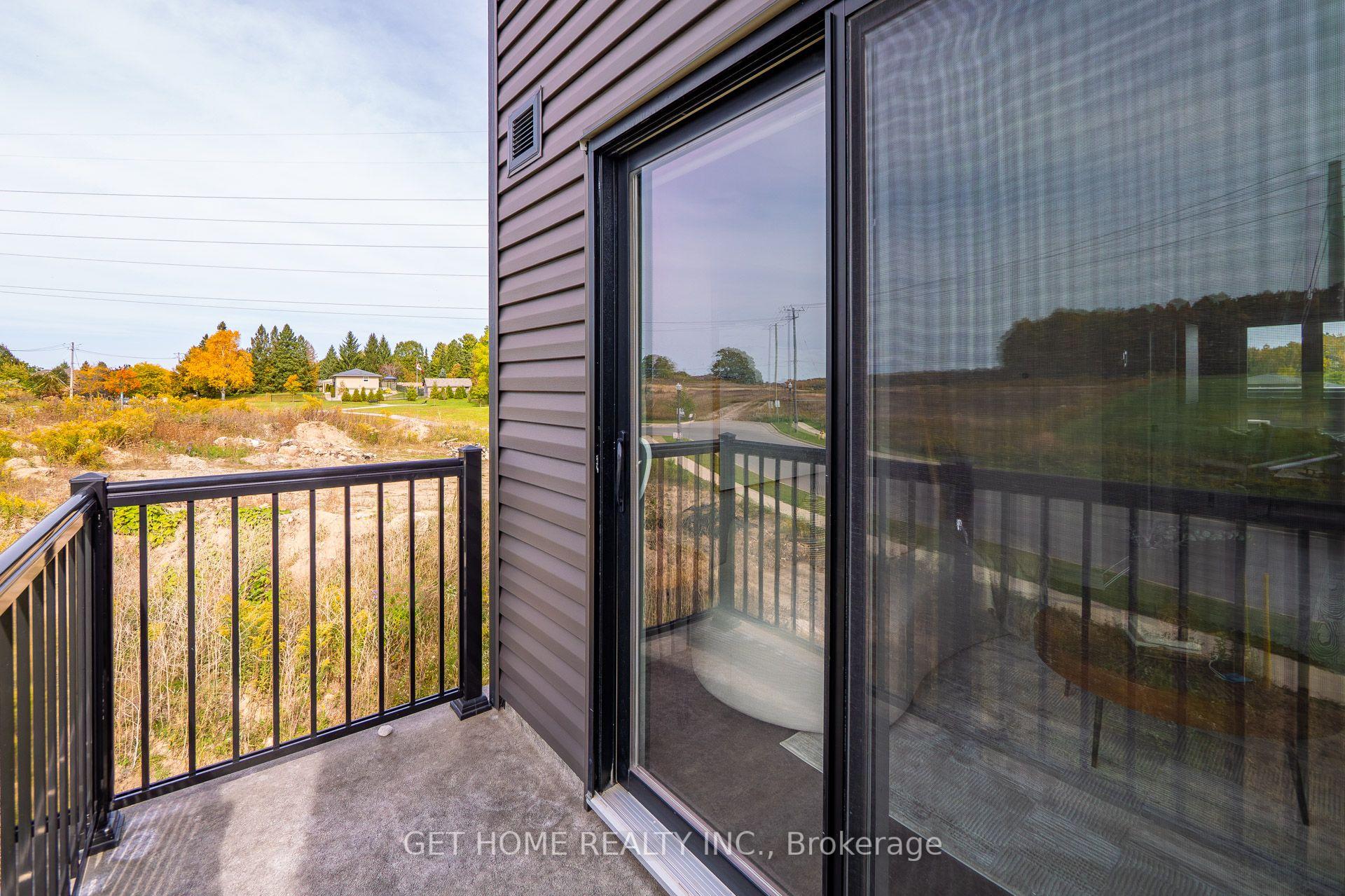 Photo 31 of Unit 3, 235 Chapel Hill Drive, Kitchener, Doon South — HOMEH