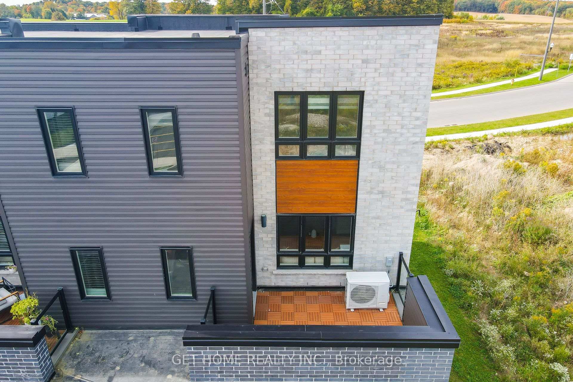 Photo 35 of Unit 3, 235 Chapel Hill Drive, Kitchener, Doon South — HOMEH