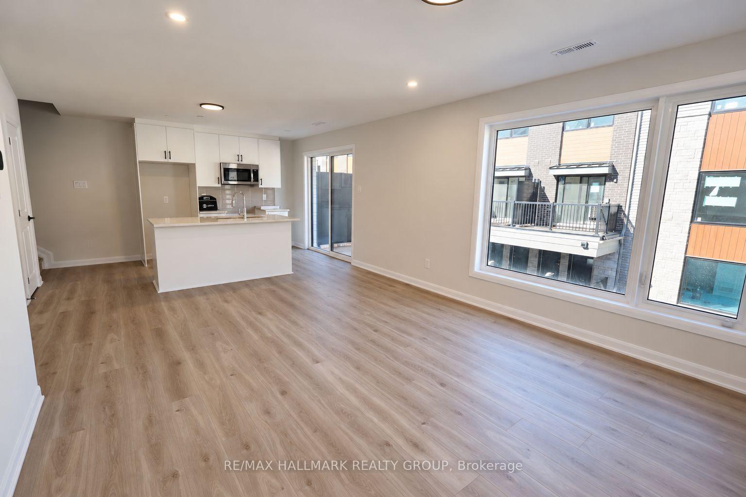 Photo 3 of Unit 2, 1001 Glenroy Gilbert Drive, Ottawa, Barrhaven - Strandherd — HOMEH