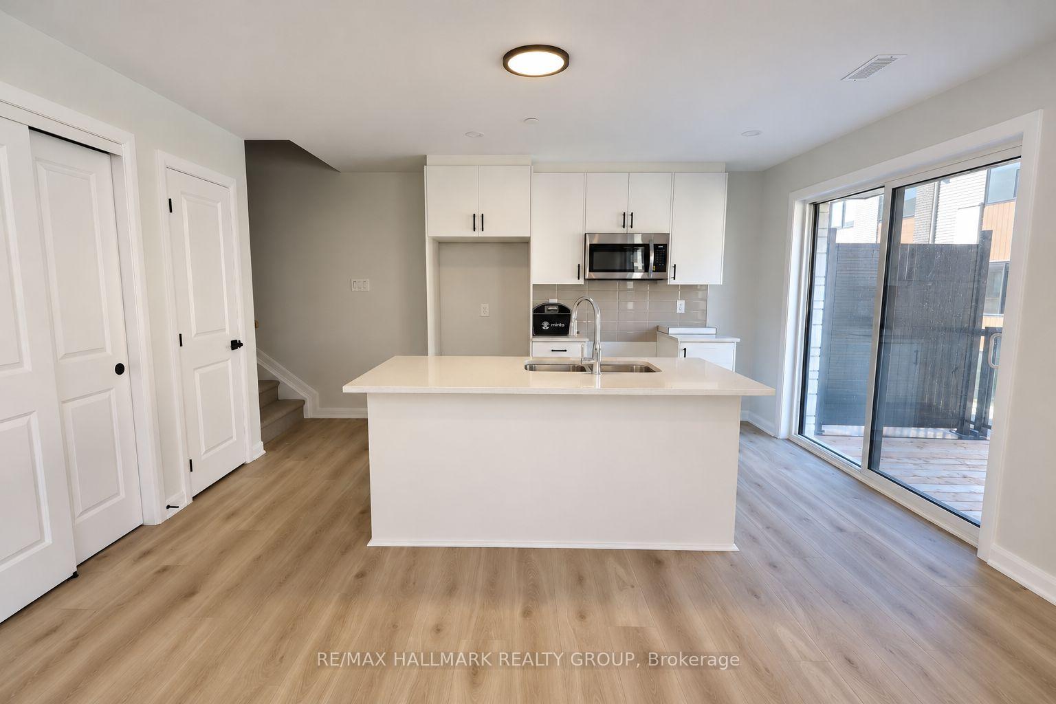 Photo 5 of Unit 2, 1001 Glenroy Gilbert Drive, Ottawa, Barrhaven - Strandherd — HOMEH