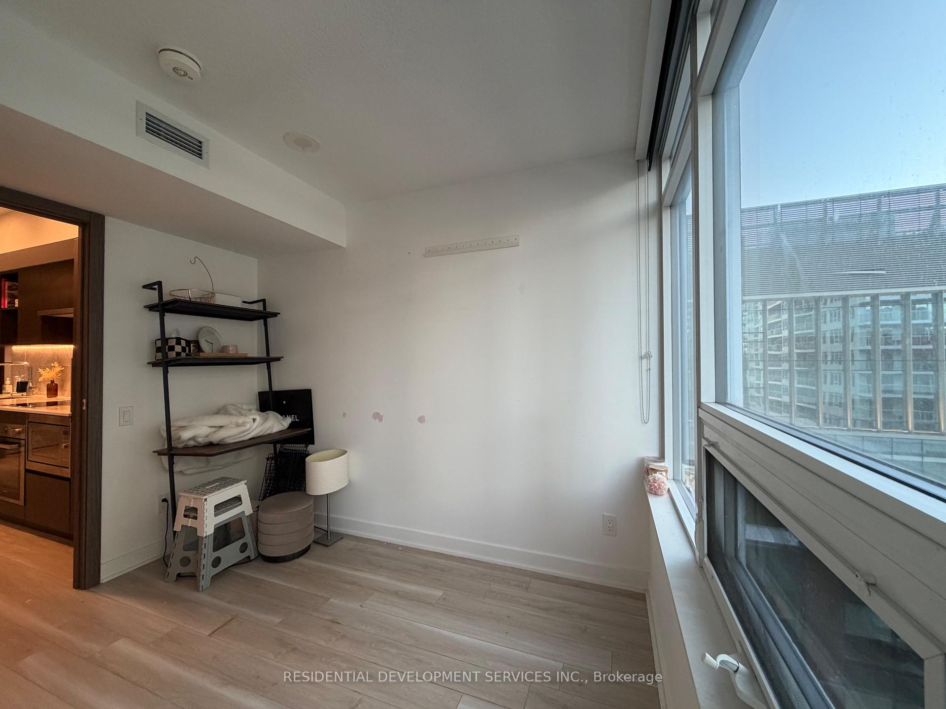 Photo 12 of Unit 906, 17 Bathurst Street, Toronto, Waterfront Communities — HOMEH