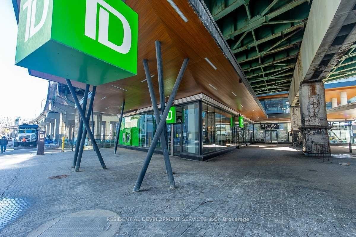 Photo 17 of Unit 906, 17 Bathurst Street, Toronto, Waterfront Communities — HOMEH