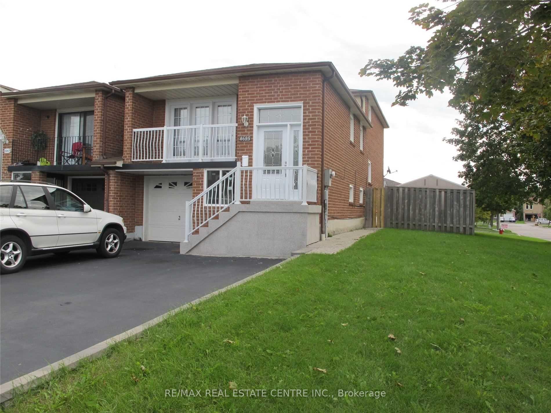Photo 1 of 4695 Empire(Upper Floor) Crescent, Mississauga, Hurontario — HOMEH