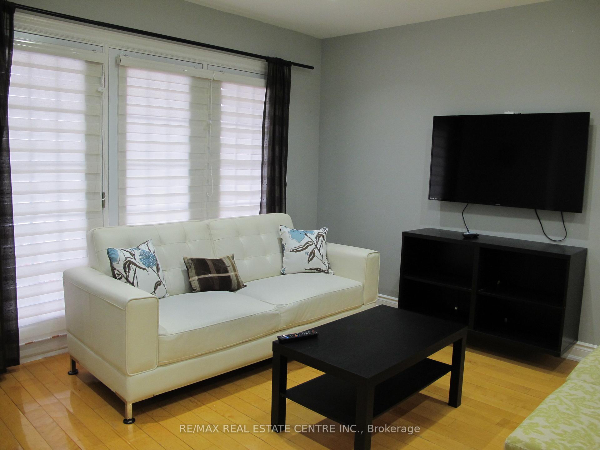 Photo 17 of 4695 Empire(Upper Floor) Crescent, Mississauga, Hurontario — HOMEH