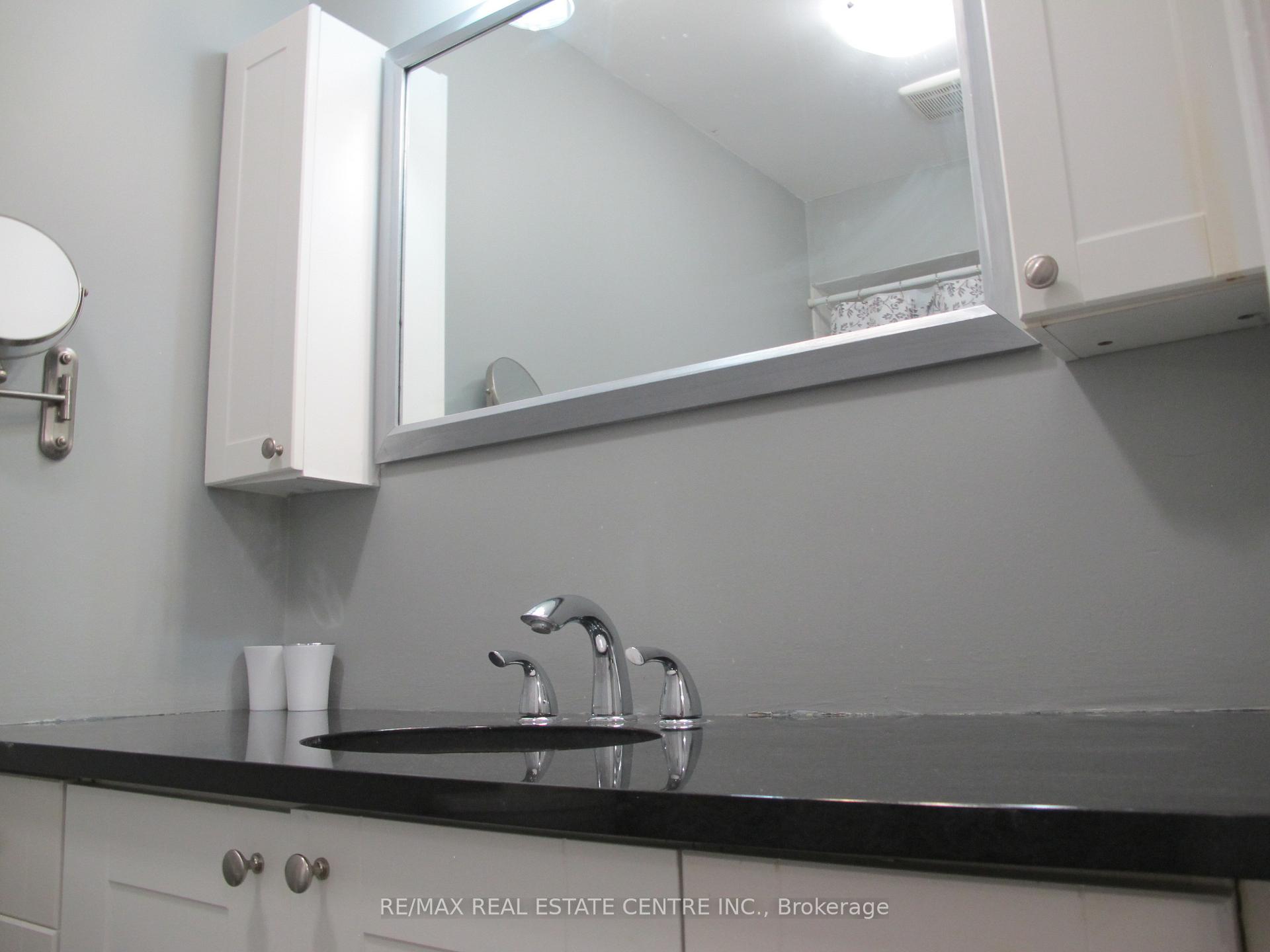 Photo 24 of 4695 Empire(Upper Floor) Crescent, Mississauga, Hurontario — HOMEH