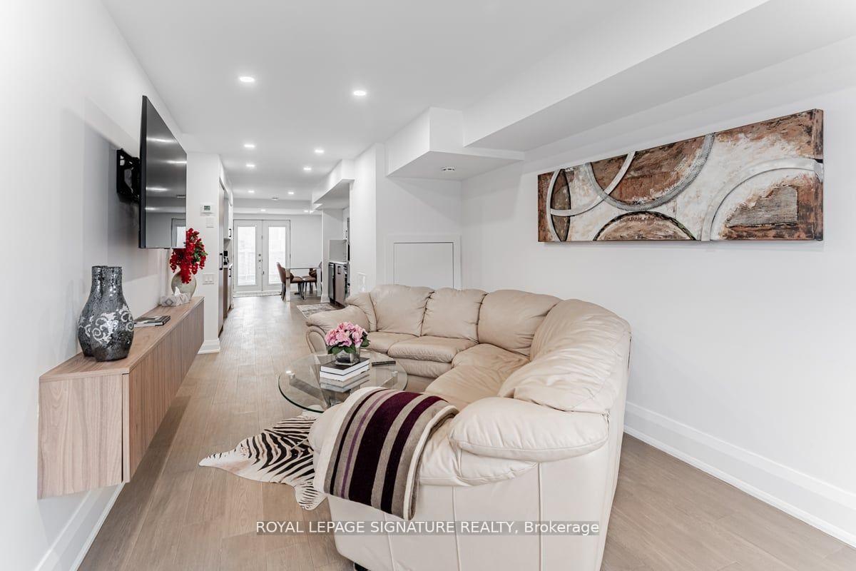 Photo 8 of Unit upper, 851 O'Connor Drive, Toronto, O'Connor-Parkview — HOMEH