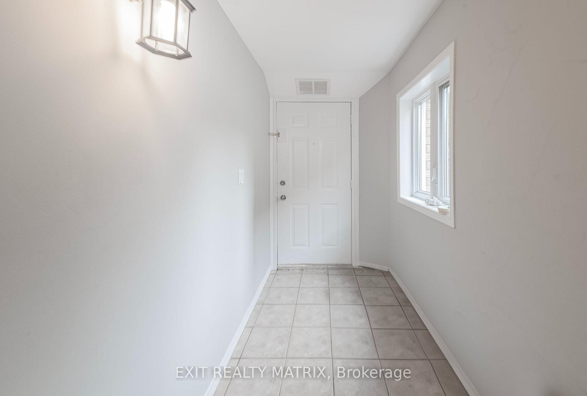 Photo 4 of Unit 2, 1384 Chatelain Avenue, Ottawa, Carlington — HOMEH