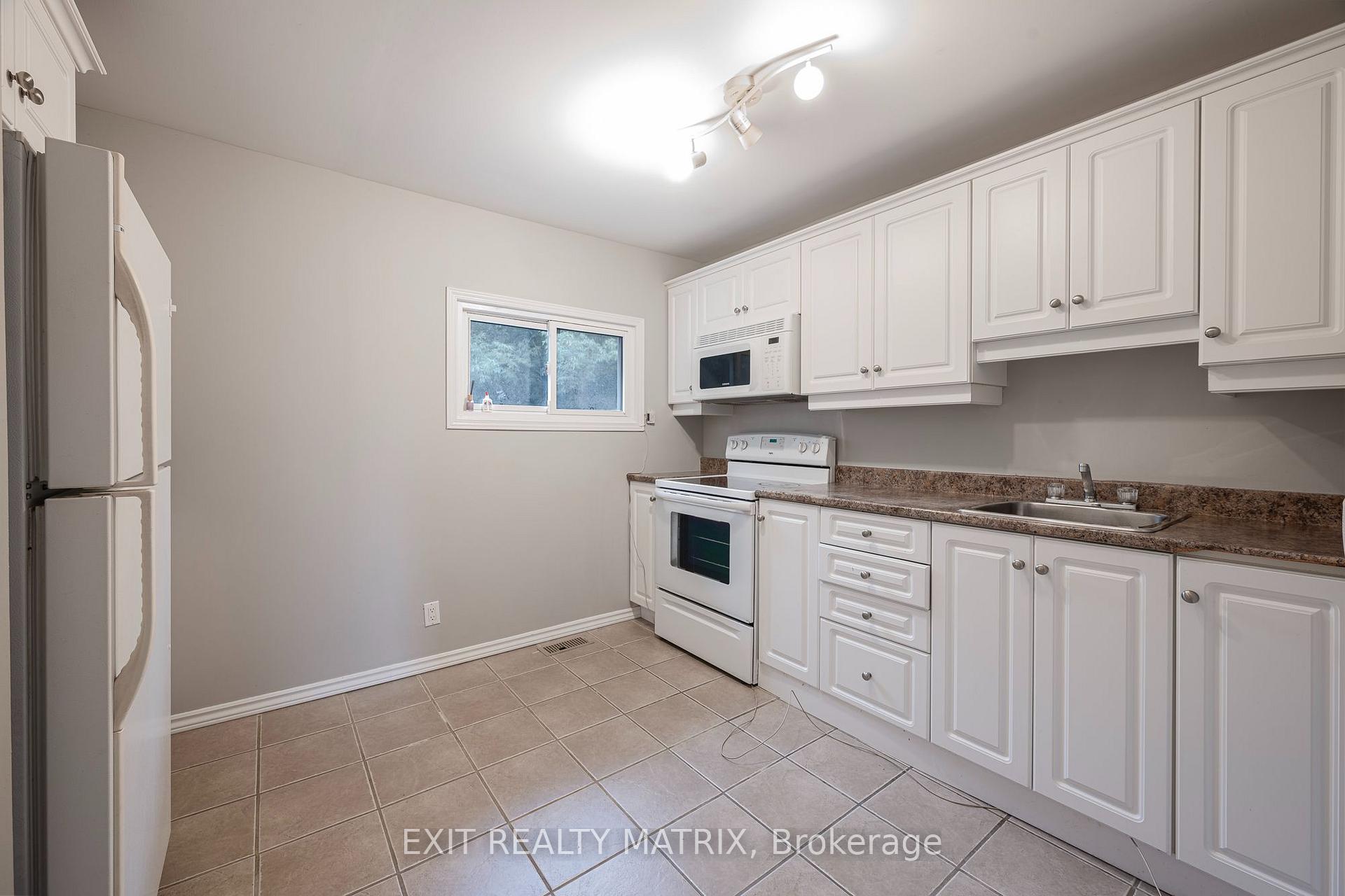 Photo 6 of Unit 2, 1384 Chatelain Avenue, Ottawa, Carlington — HOMEH