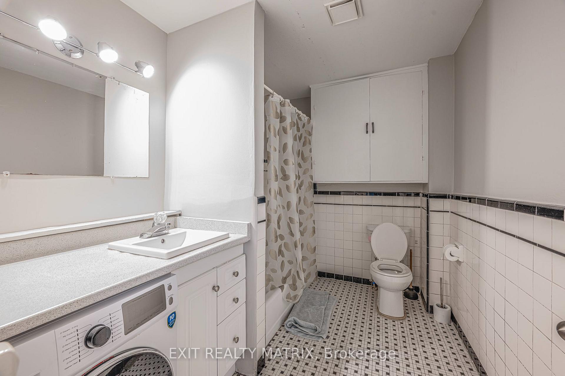 Photo 13 of Unit 2, 1384 Chatelain Avenue, Ottawa, Carlington — HOMEH