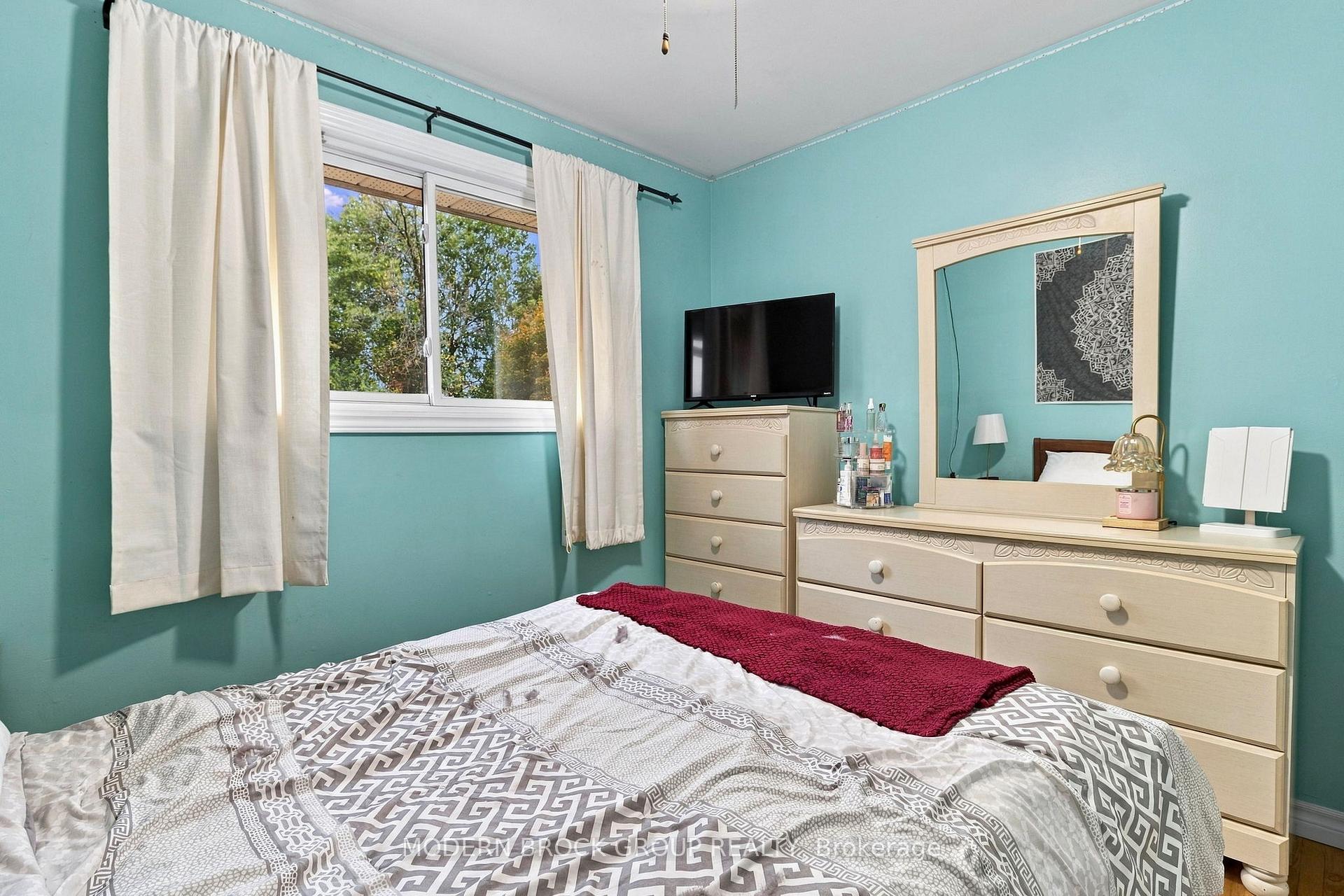Photo 27 of 1210 Peden Boulevard, Brockville, Brockville — HOMEH