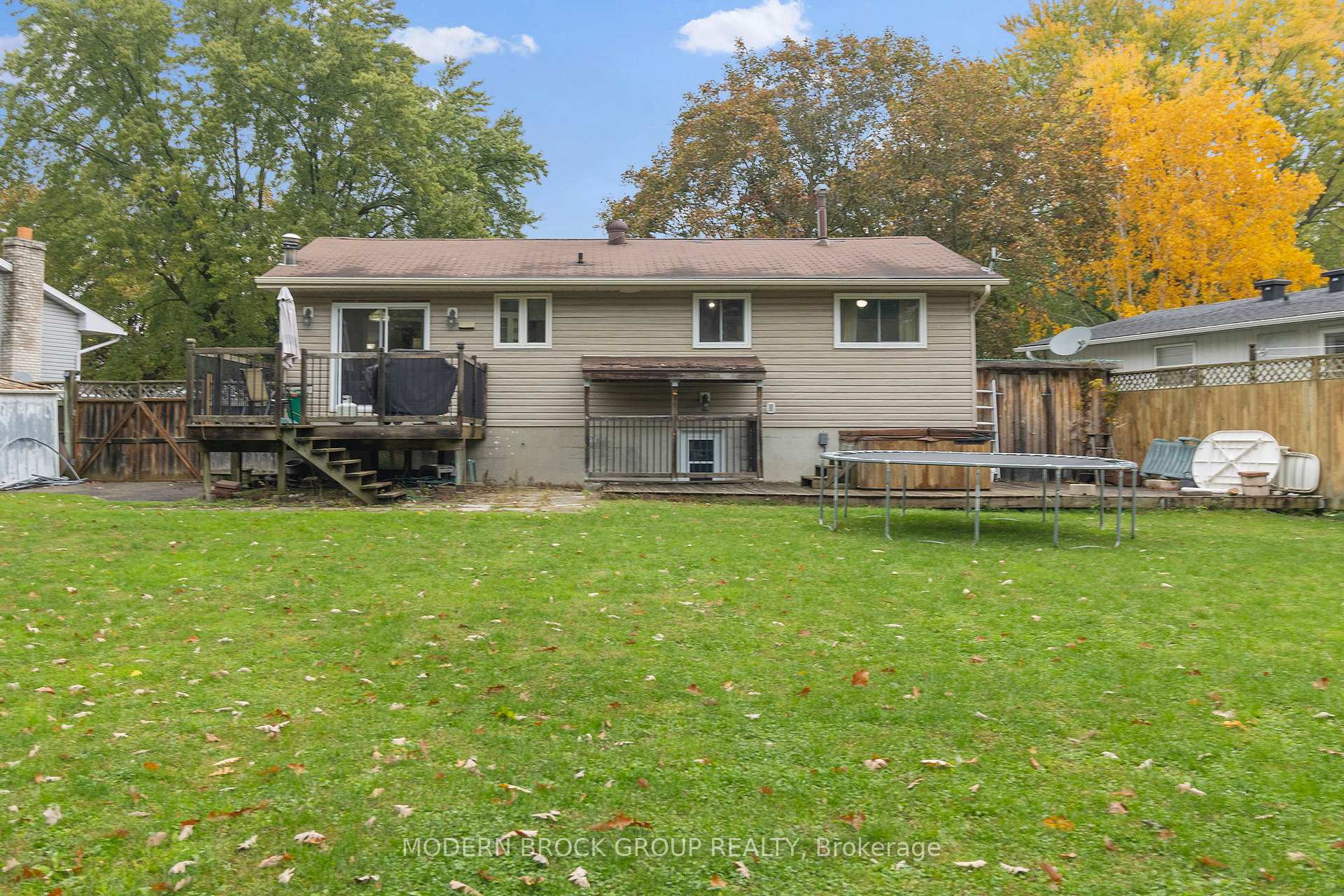Photo 40 of 1210 Peden Boulevard, Brockville, Brockville — HOMEH