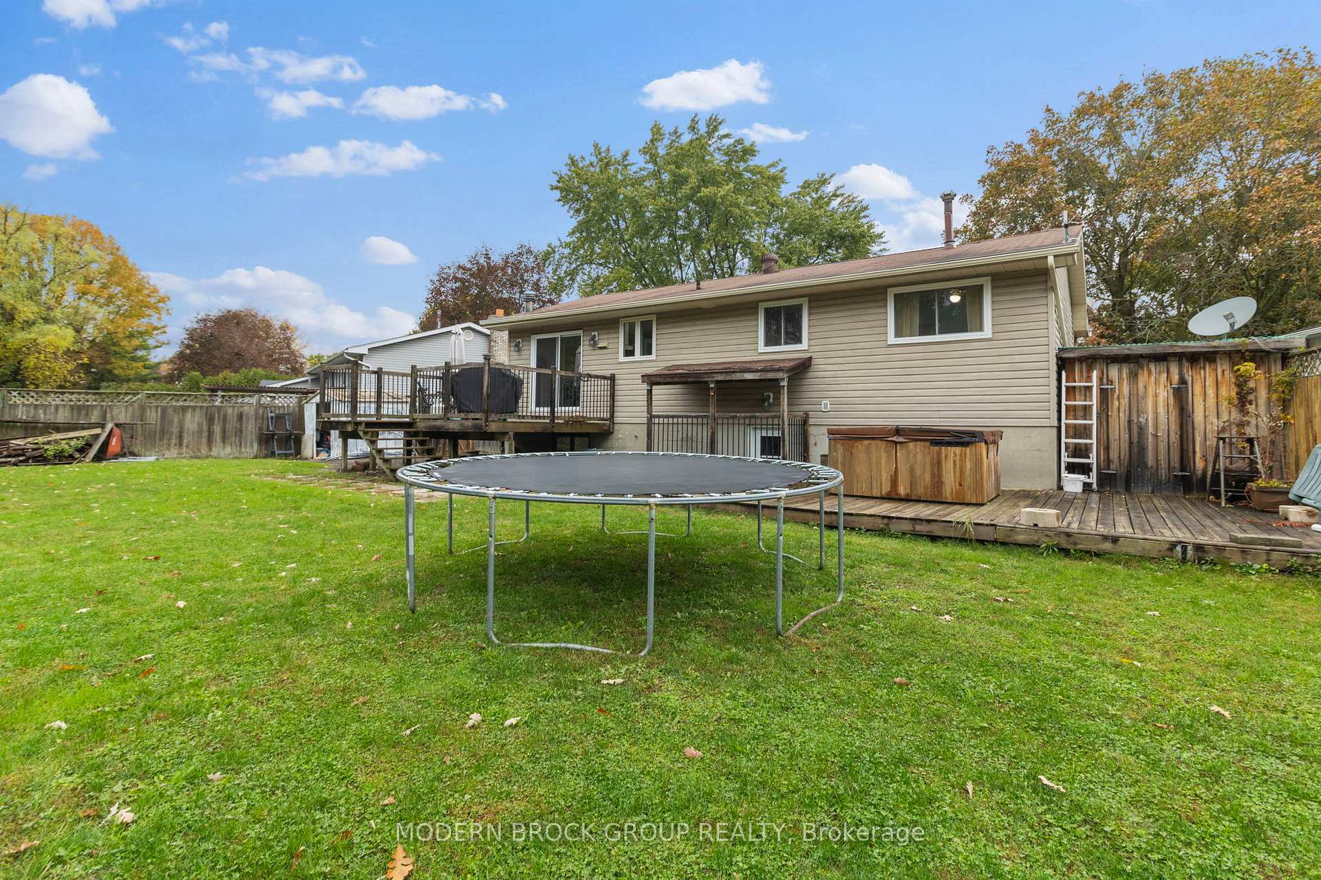 Photo 41 of 1210 Peden Boulevard, Brockville, Brockville — HOMEH