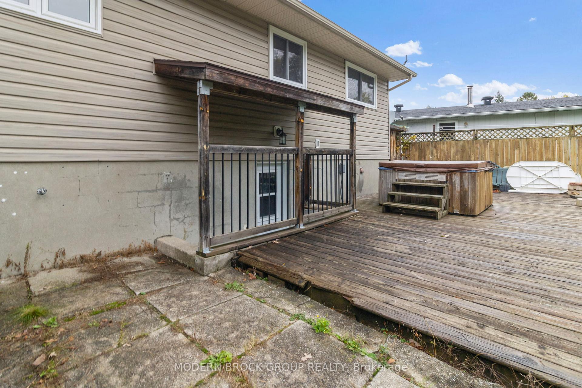 Photo 42 of 1210 Peden Boulevard, Brockville, Brockville — HOMEH