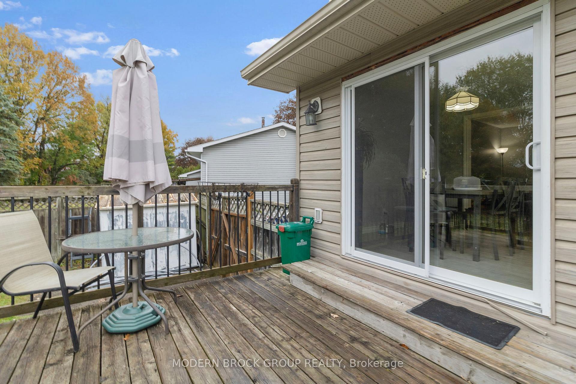 Photo 45 of 1210 Peden Boulevard, Brockville, Brockville — HOMEH