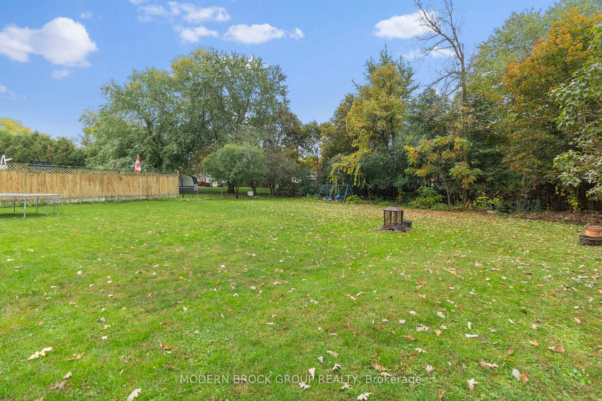Photo 47 of 1210 Peden Boulevard, Brockville, Brockville — HOMEH