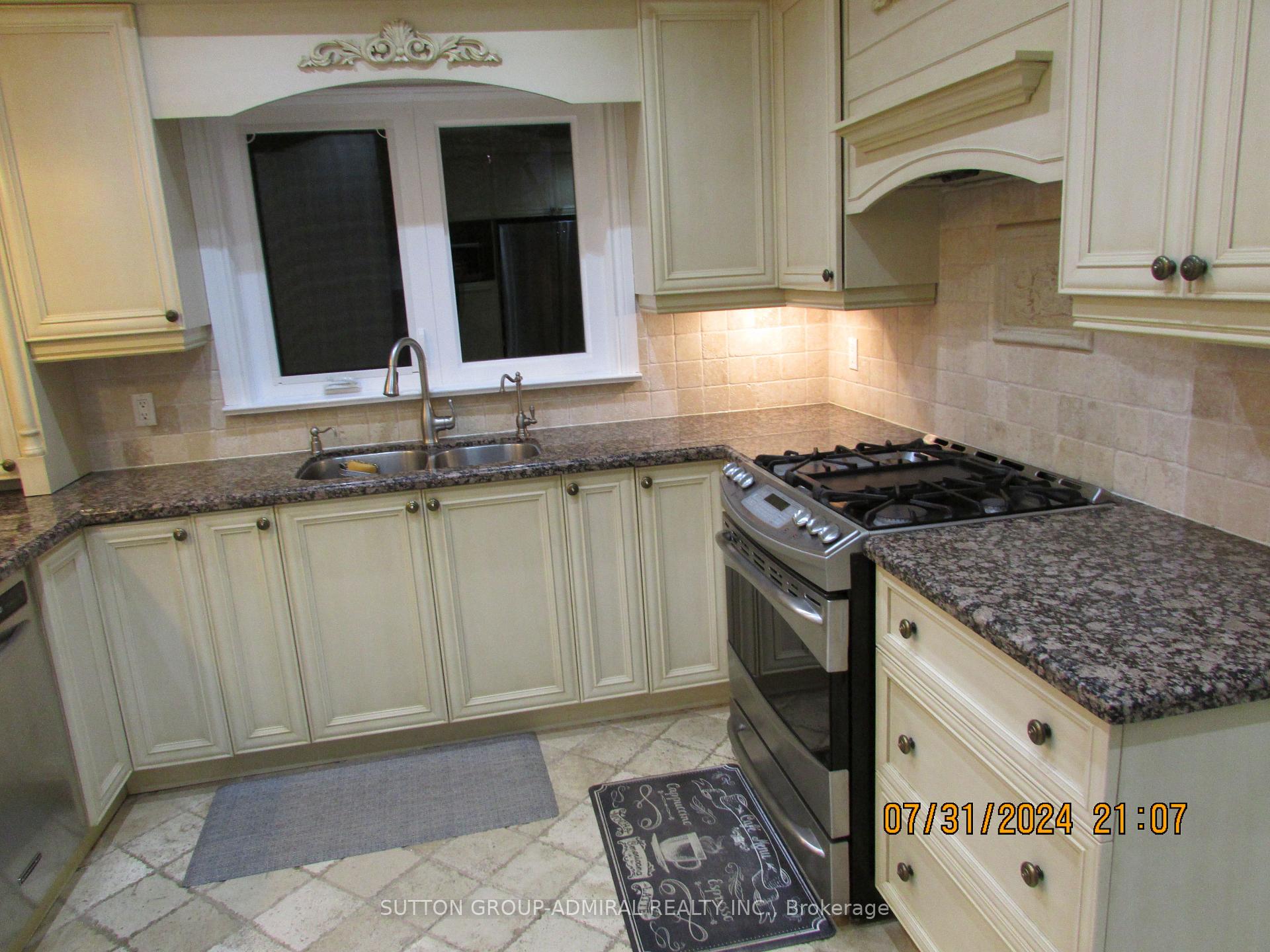 Photo 6 of Unit Main Fl, 62 Leisure Lane, Richmond Hill, Mill Pond — HOMEH