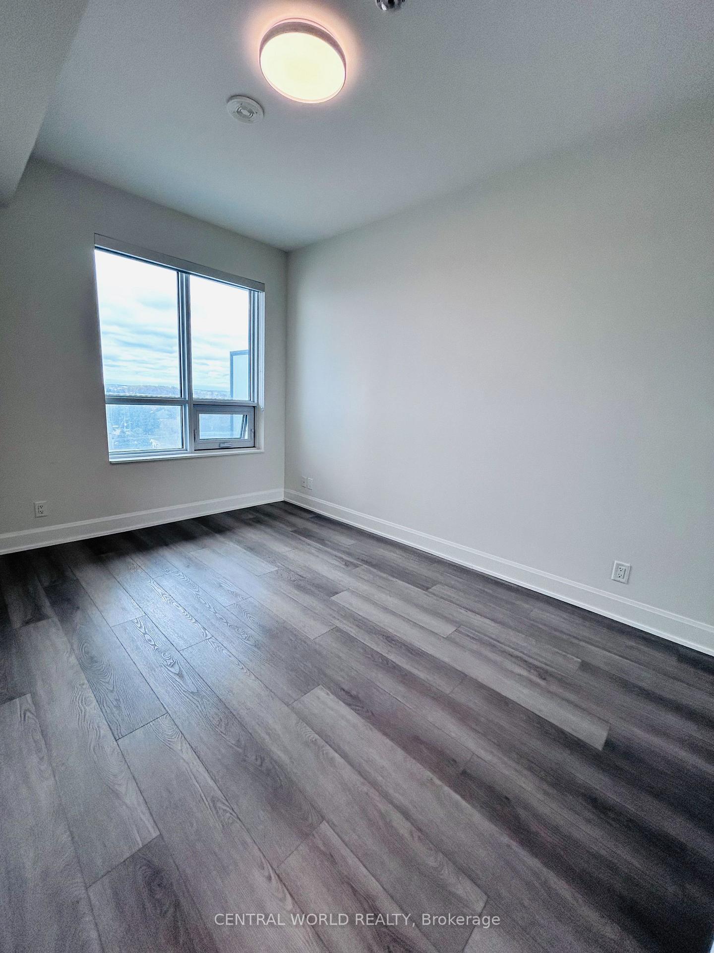 Photo 4 of Unit 915, 38 Gandhi Lane, Markham, Commerce Valley — HOMEH