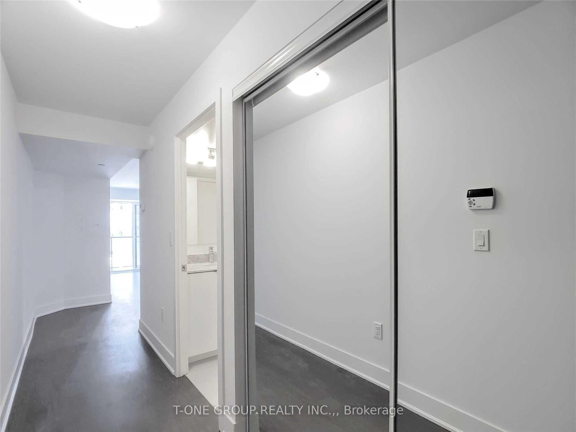 Photo 11 of Unit 1018, 955 Bay Street, Toronto, Bay Street Corridor — HOMEH