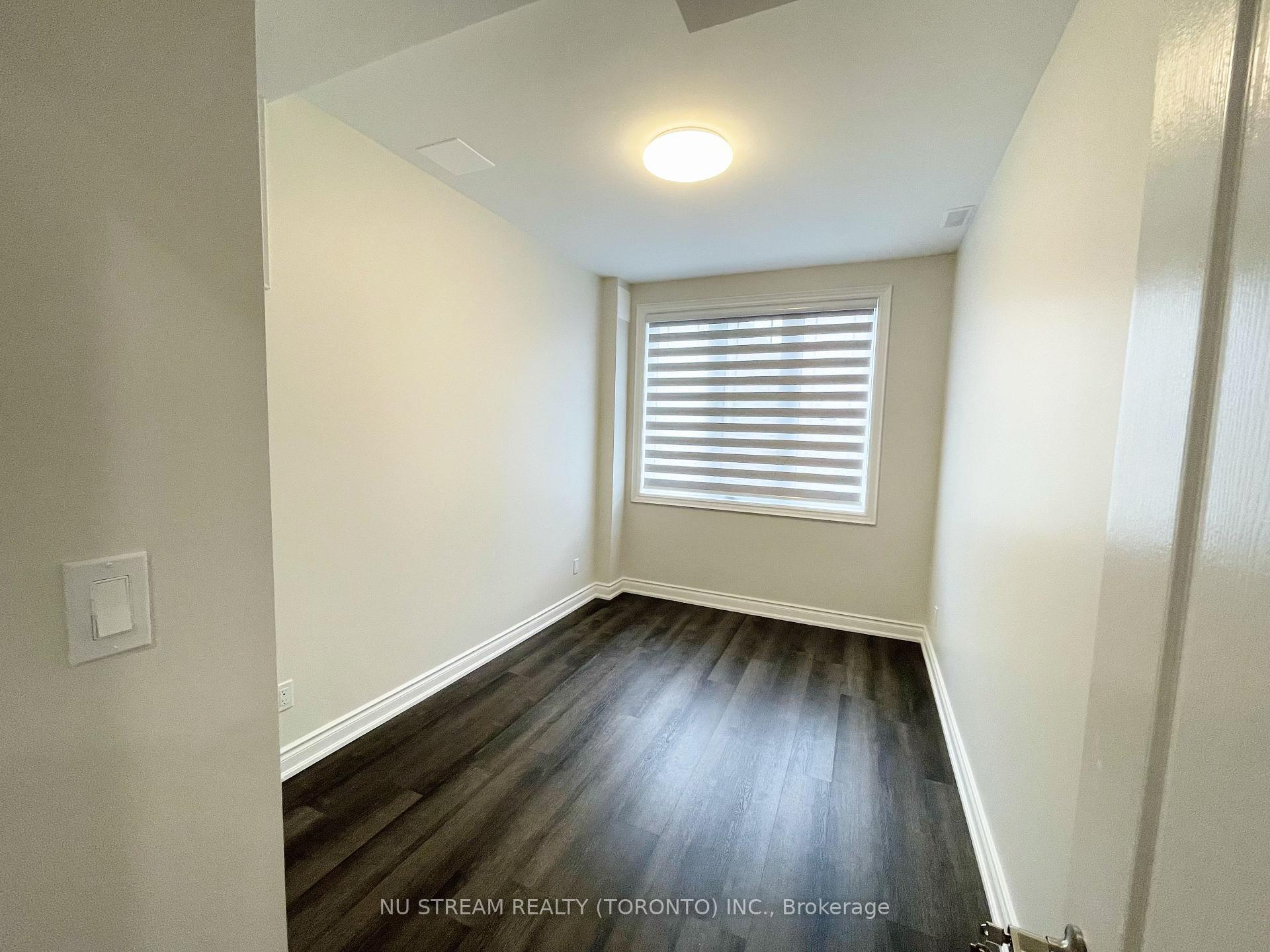 Photo 8 of Unit Lower, 10 Drizzel Crescent, Richmond Hill, Oak Ridges — HOMEH