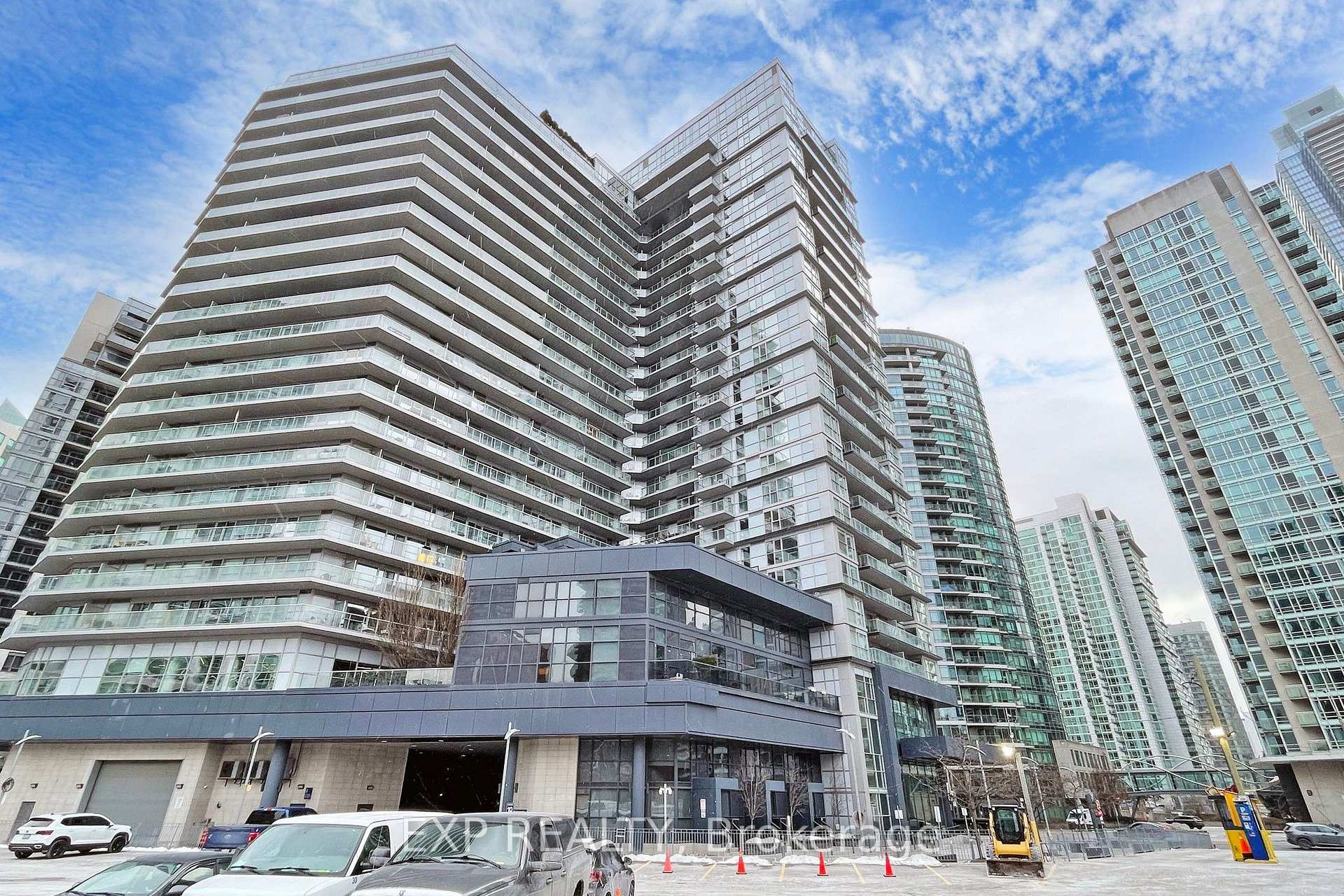 Photo 3 of Unit 817, 352 Front Street W, Toronto, Waterfront Communities — HOMEH